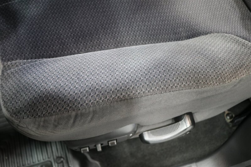 2005 Dodge Ram 2500 SLT  5.9L HO W/ 6-SPEED MANUAL* NEW 3 " LEVEL KIT W/ BILSTEIN 5100 SHOCKS* NEW BLUE TOP STEERING BOX W/ BALL JOINTS* NEW BFG KO3 10-PLYS* SPRAY IN BED LINER* NEVER HAS 5TH WHEEL OR GOOSENECK - Photo 72 - Portland, OR 97230