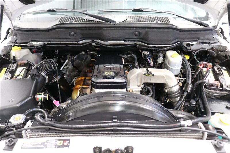 2005 Dodge Ram 2500 SLT  5.9L HO W/ 6-SPEED MANUAL* NEW 3 " LEVEL KIT W/ BILSTEIN 5100 SHOCKS* NEW BLUE TOP STEERING BOX W/ BALL JOINTS* NEW BFG KO3 10-PLYS* SPRAY IN BED LINER* NEVER HAS 5TH WHEEL OR GOOSENECK - Photo 14 - Portland, OR 97230