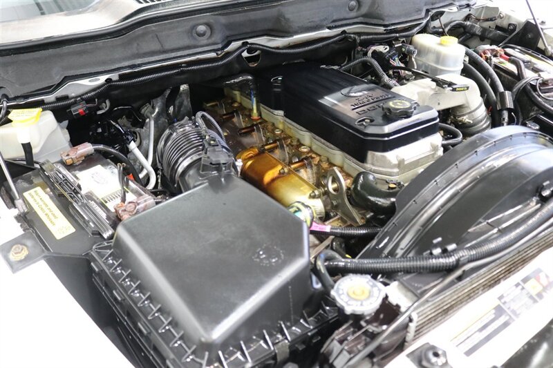 2005 Dodge Ram 2500 SLT  5.9L HO W/ 6-SPEED MANUAL* NEW 3 " LEVEL KIT W/ BILSTEIN 5100 SHOCKS* NEW BLUE TOP STEERING BOX W/ BALL JOINTS* NEW BFG KO3 10-PLYS* SPRAY IN BED LINER* NEVER HAS 5TH WHEEL OR GOOSENECK - Photo 38 - Portland, OR 97230