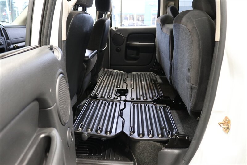 2005 Dodge Ram 2500 SLT  5.9L HO W/ 6-SPEED MANUAL* NEW 3 " LEVEL KIT W/ BILSTEIN 5100 SHOCKS* NEW BLUE TOP STEERING BOX W/ BALL JOINTS* NEW BFG KO3 10-PLYS* SPRAY IN BED LINER* NEVER HAS 5TH WHEEL OR GOOSENECK - Photo 19 - Portland, OR 97230