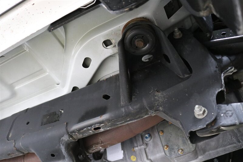 2005 Dodge Ram 2500 SLT  5.9L HO W/ 6-SPEED MANUAL* NEW 3 " LEVEL KIT W/ BILSTEIN 5100 SHOCKS* NEW BLUE TOP STEERING BOX W/ BALL JOINTS* NEW BFG KO3 10-PLYS* SPRAY IN BED LINER* NEVER HAS 5TH WHEEL OR GOOSENECK - Photo 26 - Portland, OR 97230