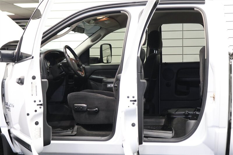 2005 Dodge Ram 2500 SLT  5.9L HO W/ 6-SPEED MANUAL* NEW 3 " LEVEL KIT W/ BILSTEIN 5100 SHOCKS* NEW BLUE TOP STEERING BOX W/ BALL JOINTS* NEW BFG KO3 10-PLYS* SPRAY IN BED LINER* NEVER HAS 5TH WHEEL OR GOOSENECK - Photo 52 - Portland, OR 97230