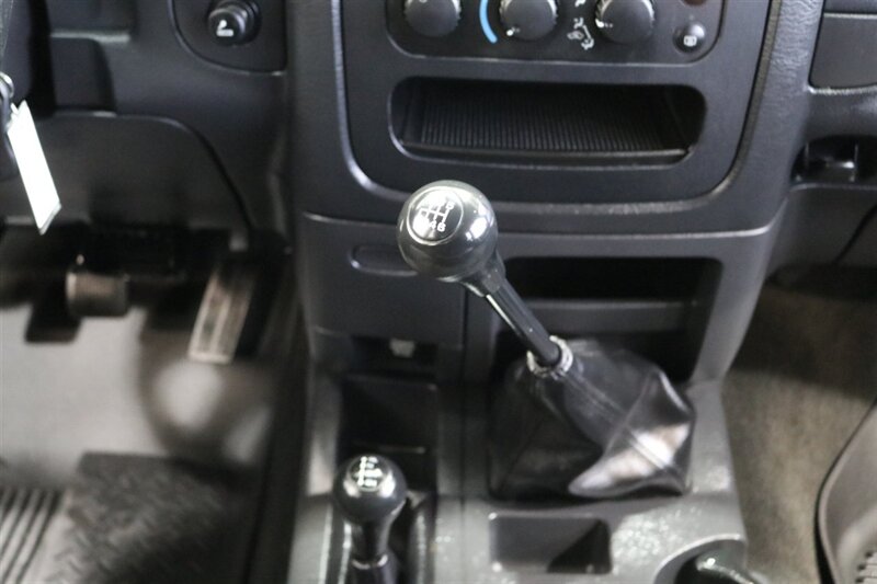 2005 Dodge Ram 2500 SLT  5.9L HO W/ 6-SPEED MANUAL* NEW 3 " LEVEL KIT W/ BILSTEIN 5100 SHOCKS* NEW BLUE TOP STEERING BOX W/ BALL JOINTS* NEW BFG KO3 10-PLYS* SPRAY IN BED LINER* NEVER HAS 5TH WHEEL OR GOOSENECK - Photo 89 - Portland, OR 97230