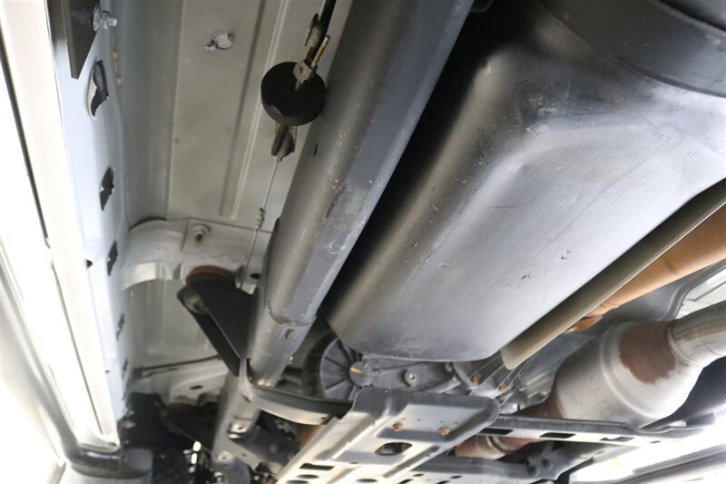 2005 Dodge Ram 2500 SLT  5.9L HO W/ 6-SPEED MANUAL* NEW 3 " LEVEL KIT W/ BILSTEIN 5100 SHOCKS* NEW BLUE TOP STEERING BOX W/ BALL JOINTS* NEW BFG KO3 10-PLYS* SPRAY IN BED LINER* NEVER HAS 5TH WHEEL OR GOOSENECK - Photo 29 - Portland, OR 97230