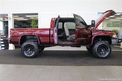 2002 Dodge Ram 2500 SLT  SHORT BED* 2-OWNER* NEW 3 "BILSTEIN LIFT* NEW 35 "BFG KO3 10-PLYS* FASS PUMP* SYNERGY DIESEL 4TH GEN STEERING UPGRADE* S&B INTAKE & ELBOW* EXHAUST* RED HEAD STEERING BOX - Photo 11 - Portland, OR 97230