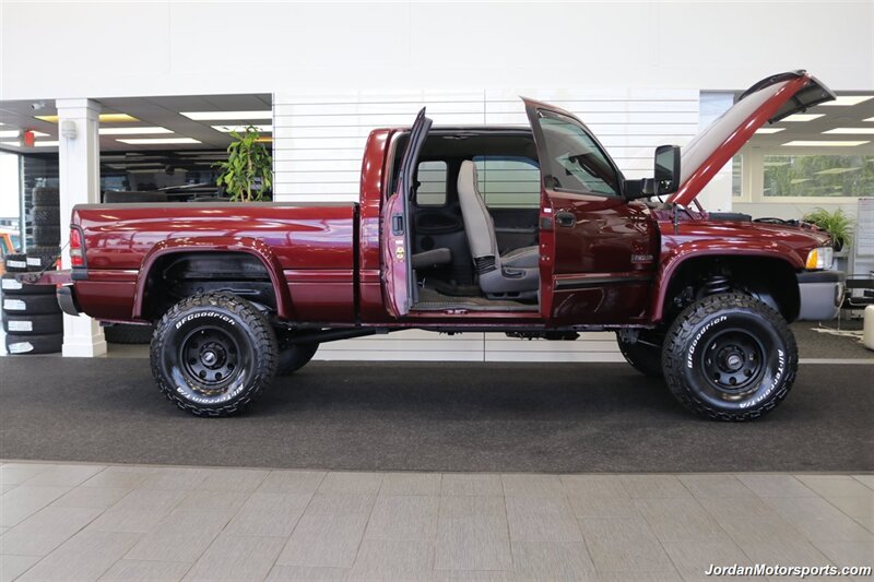 2002 Dodge Ram 2500 SLT  SHORT BED* 2-OWNER* NEW 3 "BILSTEIN LIFT* NEW 35 "BFG KO3 10-PLYS* FASS PUMP* SYNERGY DIESEL 4TH GEN STEERING UPGRADE* S&B INTAKE & ELBOW* EXHAUST* RED HEAD STEERING BOX - Photo 11 - Portland, OR 97230
