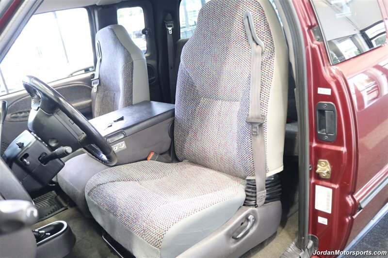 2002 Dodge Ram 2500 SLT  SHORT BED* 2-OWNER* NEW 3 "BILSTEIN LIFT* NEW 35 "BFG KO3 10-PLYS* FASS PUMP* SYNERGY DIESEL 4TH GEN STEERING UPGRADE* S&B INTAKE & ELBOW* EXHAUST* RED HEAD STEERING BOX - Photo 16 - Portland, OR 97230