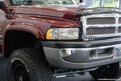 2002 Dodge Ram 2500 SLT  SHORT BED* 2-OWNER* NEW 3 "BILSTEIN LIFT* NEW 35 "BFG KO3 10-PLYS* FASS PUMP* SYNERGY DIESEL 4TH GEN STEERING UPGRADE* S&B INTAKE & ELBOW* EXHAUST* RED HEAD STEERING BOX - Photo 13 - Portland, OR 97230