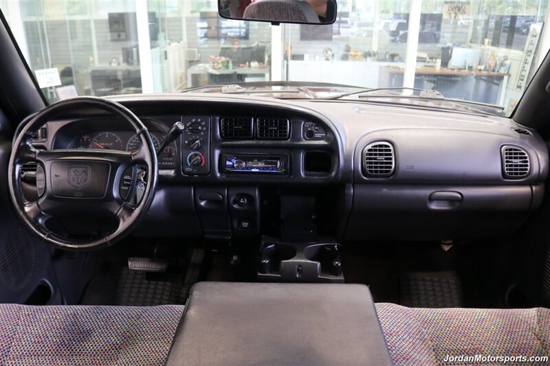 2002 Dodge Ram 2500 SLT  SHORT BED* 2-OWNER* NEW 3 "BILSTEIN LIFT* NEW 35 "BFG KO3 10-PLYS* FASS PUMP* SYNERGY DIESEL 4TH GEN STEERING UPGRADE* S&B INTAKE & ELBOW* EXHAUST* RED HEAD STEERING BOX - Photo 19 - Portland, OR 97230