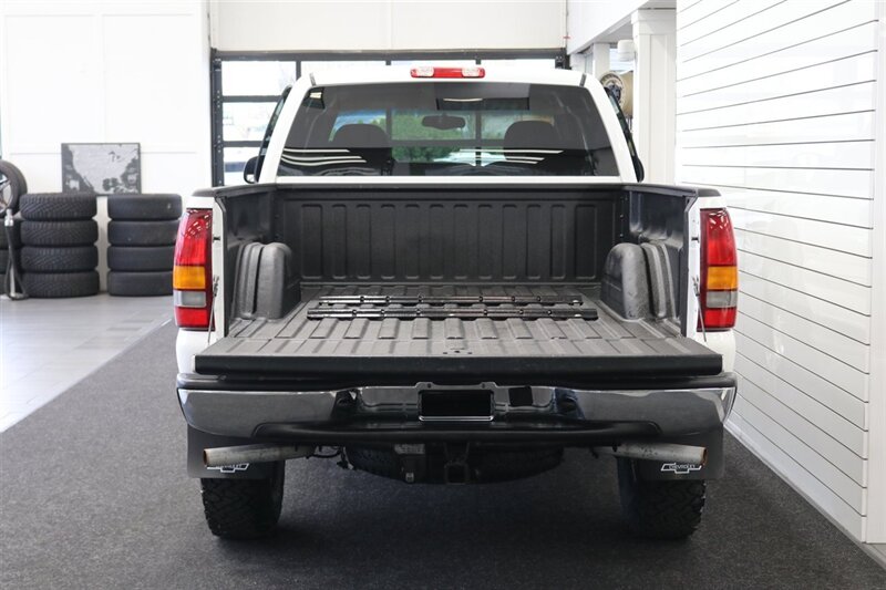 2002 Chevrolet Silverado 2500 LS   - Photo 17 - Portland, OR 97230