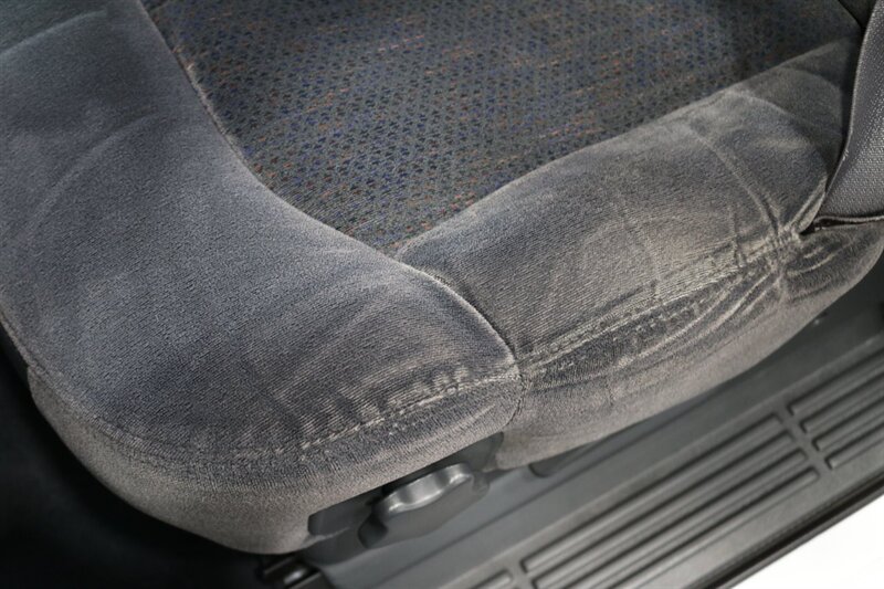 2002 Chevrolet Silverado 2500 LS   - Photo 48 - Portland, OR 97230