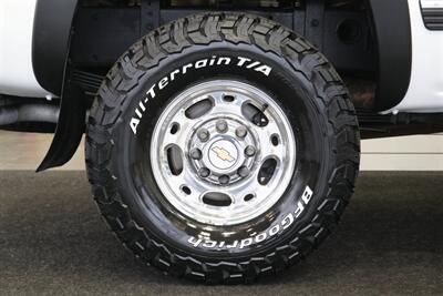 2002 Chevrolet Silverado 2500 LS   - Photo 40 - Portland, OR 97230