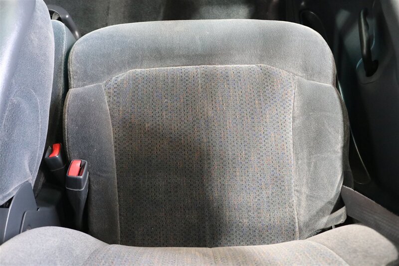 2002 Chevrolet Silverado 2500 LS   - Photo 70 - Portland, OR 97230