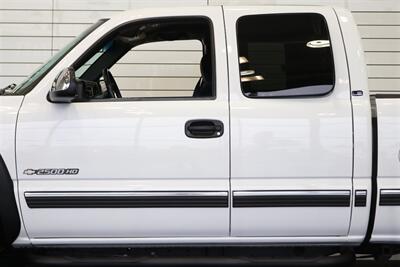 2002 Chevrolet Silverado 2500 LS   - Photo 12 - Portland, OR 97230
