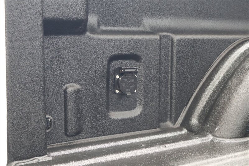 2002 Chevrolet Silverado 2500 LS   - Photo 21 - Portland, OR 97230