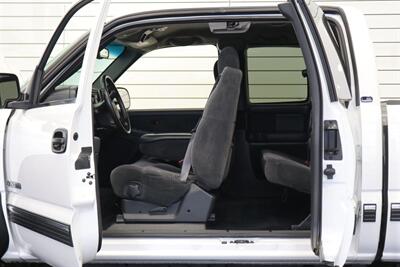 2002 Chevrolet Silverado 2500 LS   - Photo 28 - Portland, OR 97230