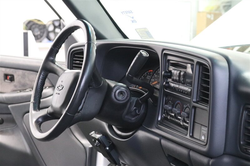 2002 Chevrolet Silverado 2500 LS   - Photo 64 - Portland, OR 97230