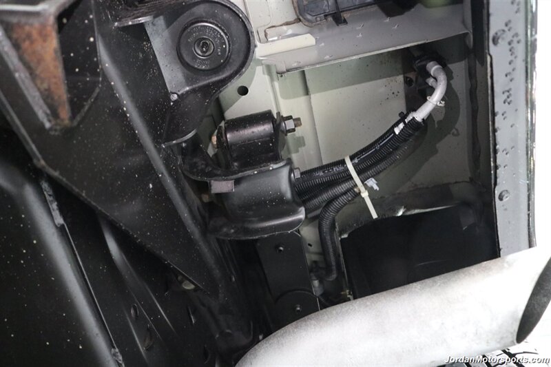 2001 Ford Excursion Limited SAME OWNER SINCE 2003* 100% RUST & CORROSION FREE* 100% LIKE NEW CONDITION* NEW BRAKES-ROTORS-BRAKE FLUID FLUSH-AC RECHARGE-COOLANT FLUSH-DOOR LOCK ACTUATORS* 8-PASSENGER SEATING* 4X4* 2-KEYS - Photo 32 - Portland, OR 97230