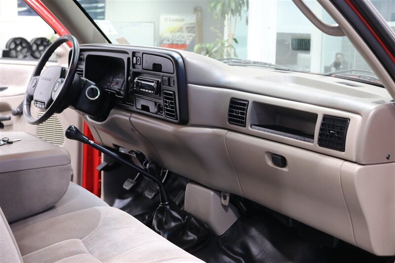1995 Dodge Ram 3500  1-OWNER* 12-VALVE 5.9L* 5 SPD MANUAL* FLAT BED W/ NEW WOOD* NEW BFG KO3 10-PLYS* NEW CLUTCH* KILLER DOWEL PIN REPLACED* ALL NEW FLUIDS-REAR BRAKES-AC SERVICE* 100% RUST FREE* NEW CLUTCH-REAR MAIN SEAL - Photo 18 - Portland, OR 97230