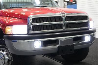 1995 Dodge Ram 3500  1-OWNER* 12-VALVE 5.9L* 5 SPD MANUAL* FLAT BED W/ NEW WOOD* NEW BFG KO3 10-PLYS* NEW CLUTCH* KILLER DOWEL PIN REPLACED* ALL NEW FLUIDS-REAR BRAKES-AC SERVICE* 100% RUST FREE* NEW CLUTCH-REAR MAIN SEAL - Photo 91 - Portland, OR 97230