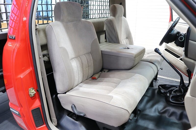 1995 Dodge Ram 3500  1-OWNER* 12-VALVE 5.9L* 5 SPD MANUAL* FLAT BED W/ NEW WOOD* NEW BFG KO3 10-PLYS* NEW CLUTCH* KILLER DOWEL PIN REPLACED* ALL NEW FLUIDS-REAR BRAKES-AC SERVICE* 100% RUST FREE* NEW CLUTCH-REAR MAIN SEAL - Photo 17 - Portland, OR 97230