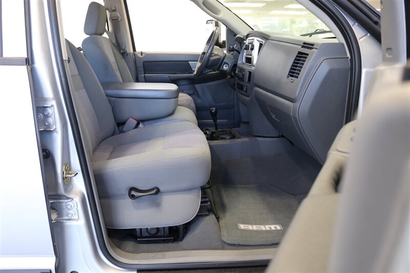 2007 Dodge Ram 2500 SLT 1-OREGON OWNER* 100% RUST & CORROSION FREE* NEW 2 "LEVEL LIFT W/BILSTEIN 5100 SHOCKS* LINEX BED LINER* NEVER HAD 5TH WHEEL OR GOOSENECK* NEW 33 " BFG KO3 10-PLYs* FULL FRESH SERVICE* ALL BOOKS & KEYS - Photo 77 - Portland, OR 97230