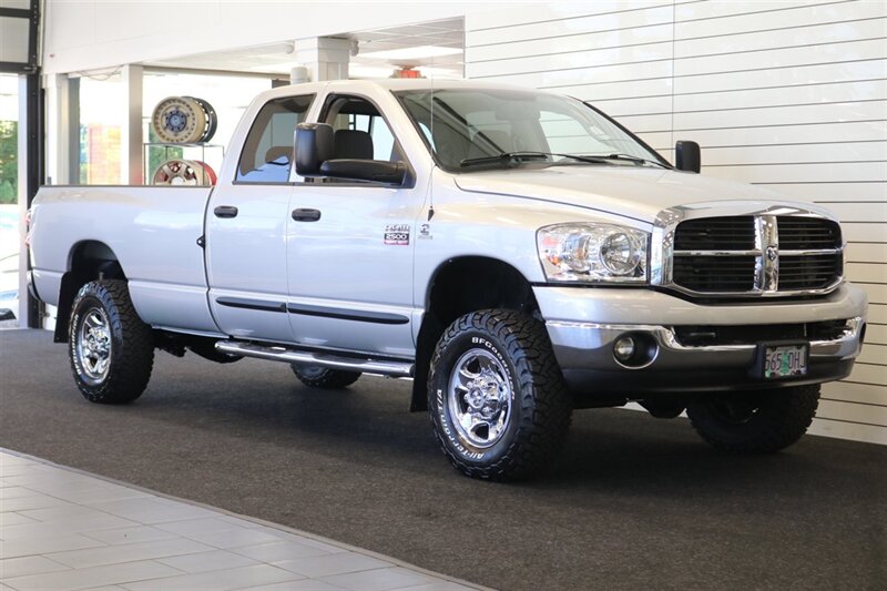2007 Dodge Ram 2500 SLT 1-OREGON OWNER* 100% RUST & CORROSION FREE* NEW 2 "LEVEL LIFT W/BILSTEIN 5100 SHOCKS* LINEX BED LINER* NEVER HAD 5TH WHEEL OR GOOSENECK* NEW 33 " BFG KO3 10-PLYs* FULL FRESH SERVICE* ALL BOOKS & KEYS - Photo 2 - Portland, OR 97230