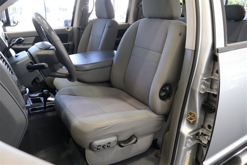 2007 Dodge Ram 2500 SLT 1-OREGON OWNER* 100% RUST & CORROSION FREE* NEW 2 "LEVEL LIFT W/BILSTEIN 5100 SHOCKS* LINEX BED LINER* NEVER HAD 5TH WHEEL OR GOOSENECK* NEW 33 " BFG KO3 10-PLYs* FULL FRESH SERVICE* ALL BOOKS & KEYS - Photo 14 - Portland, OR 97230