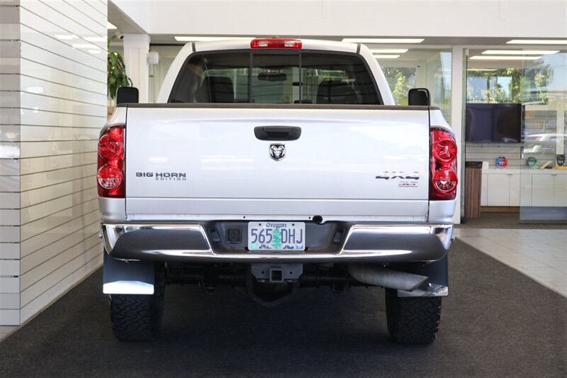 2007 Dodge Ram 2500 SLT 1-OREGON OWNER* 100% RUST & CORROSION FREE* NEW 2 "LEVEL LIFT W/BILSTEIN 5100 SHOCKS* LINEX BED LINER* NEVER HAD 5TH WHEEL OR GOOSENECK* NEW 33 " BFG KO3 10-PLYs* FULL FRESH SERVICE* ALL BOOKS & KEYS - Photo 9 - Portland, OR 97230
