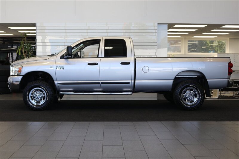 2007 Dodge Ram 2500 SLT 1-OREGON OWNER* 100% RUST & CORROSION FREE* NEW 2 "LEVEL LIFT W/BILSTEIN 5100 SHOCKS* LINEX BED LINER* NEVER HAD 5TH WHEEL OR GOOSENECK* NEW 33 " BFG KO3 10-PLYs* FULL FRESH SERVICE* ALL BOOKS & KEYS - Photo 4 - Portland, OR 97230