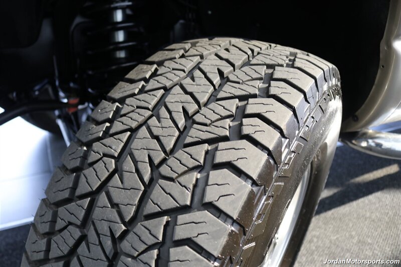 2005 Dodge Ram 3500 SLT  CARLI STAGE 3 3 " LIFT WITH BILSTEIN 5100 SHOCKS* REAR AIR BAGS* 35 " TIRES* 10K BUILT TRANSMISSION* NAV APPLE CARPLAY - Photo 30 - Portland, OR 97230
