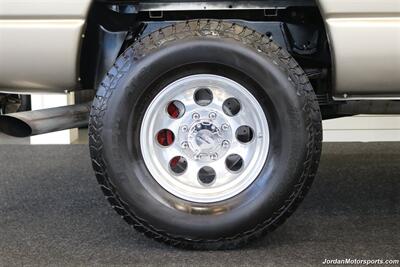 2005 Dodge Ram 3500 SLT  CARLI STAGE 3 3 " LIFT WITH BILSTEIN 5100 SHOCKS* REAR AIR BAGS* 35 " TIRES* 10K BUILT TRANSMISSION* NAV APPLE CARPLAY - Photo 28 - Portland, OR 97230