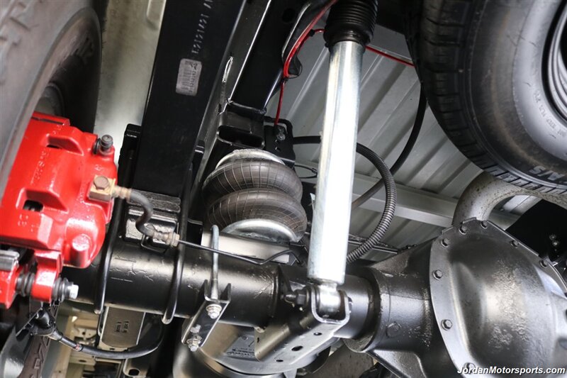 2005 Dodge Ram 3500 SLT  CARLI STAGE 3 3 " LIFT WITH BILSTEIN 5100 SHOCKS* REAR AIR BAGS* 35 " TIRES* 10K BUILT TRANSMISSION* NAV APPLE CARPLAY - Photo 23 - Portland, OR 97230