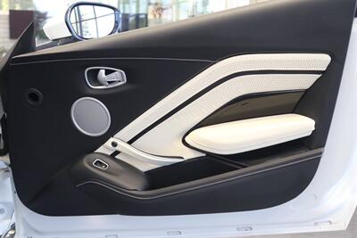 2020 Aston Martin Vantage - Photo 19 - Portland, OR 97230