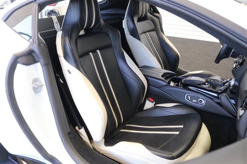 2020 Aston Martin Vantage - Photo 17 - Portland, OR 97230