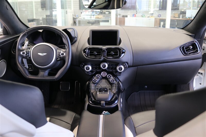 2020 Aston Martin Vantage - Photo 57 - Portland, OR 97230