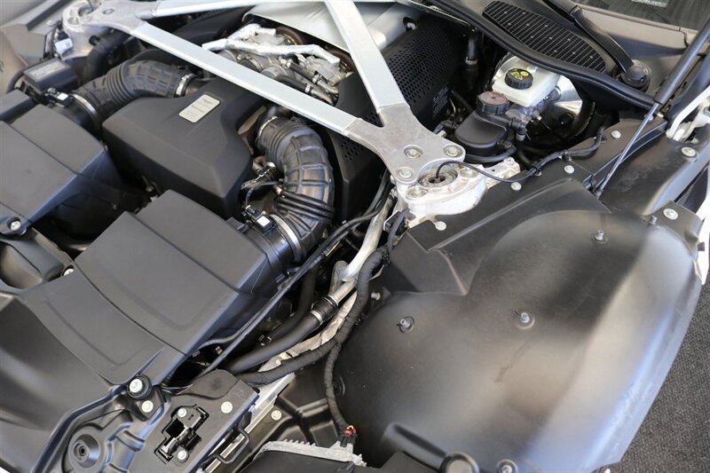 2020 Aston Martin Vantage - Photo 61 - Portland, OR 97230