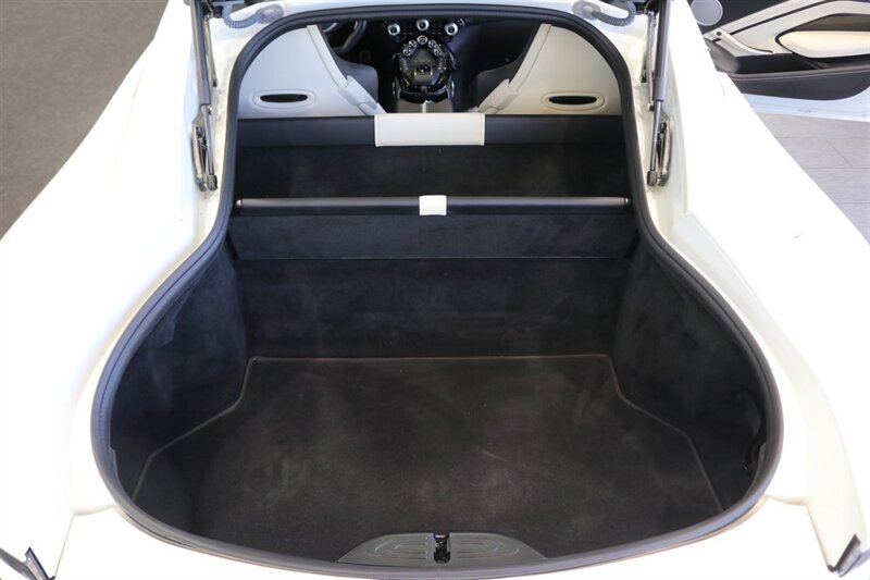 2020 Aston Martin Vantage - Photo 56 - Portland, OR 97230