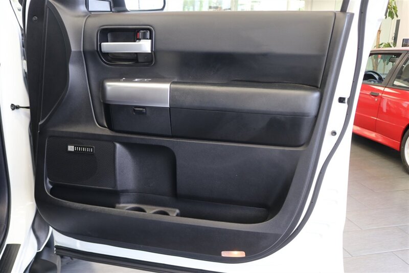 2021 Toyota Sequoia Nightshade 100% RUST FREE* NIGHTSHADE* CONVENIENCE PKG* JBL AUDIO* NAV* 2 "BILSTEIN LEVEL KIT* 33 " NITTOs W/ 18 "KMCs* ALL BOOKS- 2 KEYS- WINDOW STICKER* FRESH SERVICE - Photo 59 - Portland, OR 97230