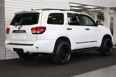 2021 Toyota Sequoia Nightshade 100% RUST FREE* NIGHTSHADE* CONVENIENCE PKG* JBL AUDIO* NAV* 2 "BILSTEIN LEVEL KIT* 33 " NITTOs W/ 18 "KMCs* ALL BOOKS- 2 KEYS- WINDOW STICKER* FRESH SERVICE - Photo 7 - Portland, OR 97230