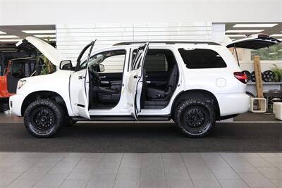 2021 Toyota Sequoia Nightshade 100% RUST FREE* NIGHTSHADE* CONVENIENCE PKG* JBL AUDIO* NAV* 2 "BILSTEIN LEVEL KIT* 33 " NITTOs W/ 18 "KMCs* ALL BOOKS- 2 KEYS- WINDOW STICKER* FRESH SERVICE - Photo 10 - Portland, OR 97230