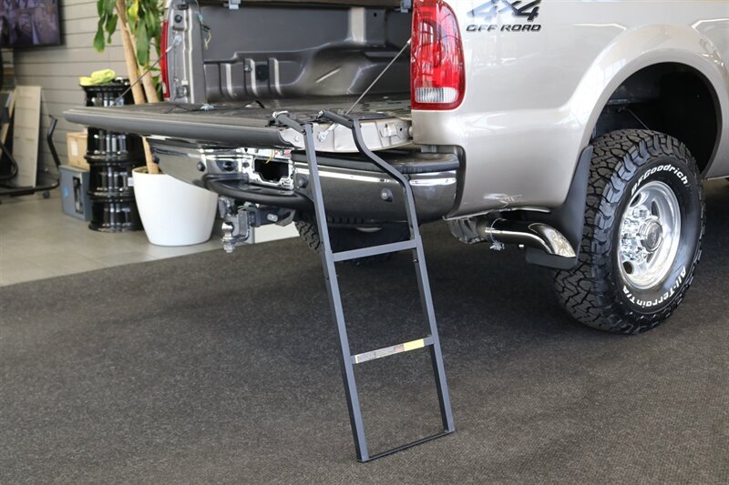 2002 Ford F-350 Super Duty Lariat 4dr Crew Cab Lariat - Photo 42 - Portland, OR 97230