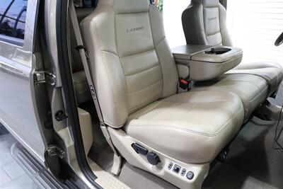 2002 Ford F-350 Lariat 1-OWNER* 60K MLS ONLY* 7.3L 6-SPEED MANUAL* MATCHING CANOPY* B&W TURNOVER GOOSENECK* NEW 33 "BFGS KO3 10-PLYs* IN NEW CONDITION* COLLECTOR GRADE* HYDRA TUNER* FRESHLY SERVICED* MANUAL TRASFER CASE - Photo 17 - Portland, OR 97230