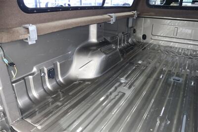 2002 Ford F-350 Super Duty Lariat 4dr Crew Cab Lariat - Photo 38 - Portland, OR 97230
