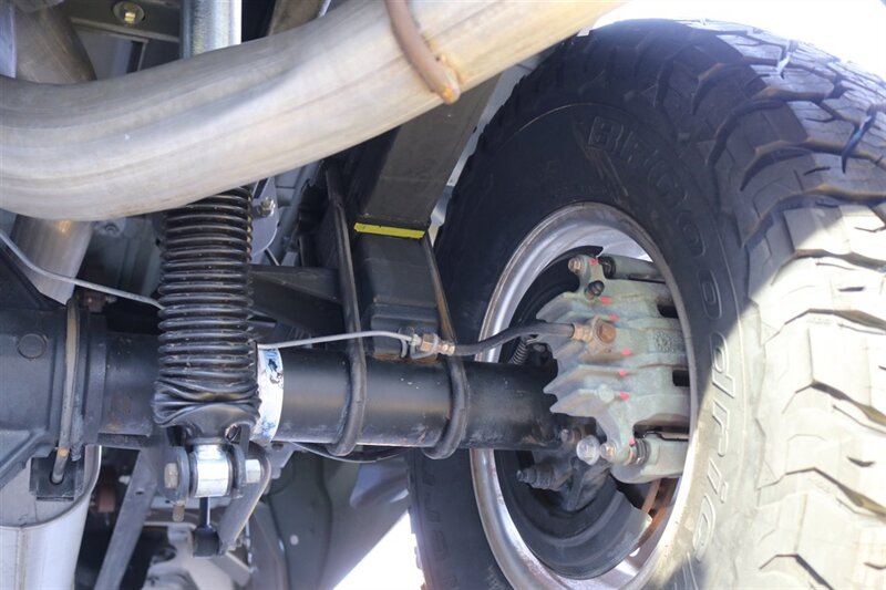 2002 Ford F-350 Super Duty Lariat 4dr Crew Cab Lariat - Photo 27 - Portland, OR 97230