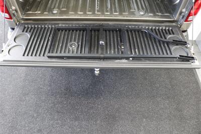 2002 Ford F-350 Super Duty Lariat 4dr Crew Cab Lariat - Photo 41 - Portland, OR 97230
