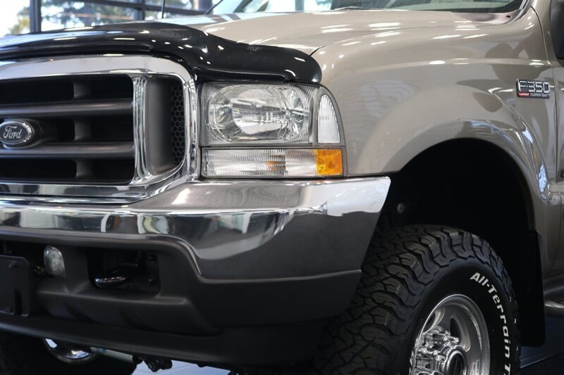 2002 Ford F-350 Lariat 1-OWNER* 60K MLS ONLY* 7.3L 6-SPEED MANUAL* MATCHING CANOPY* B&W TURNOVER GOOSENECK* NEW 33 "BFGS KO3 10-PLYs* IN NEW CONDITION* COLLECTOR GRADE* HYDRA TUNER* FRESHLY SERVICED* MANUAL TRASFER CASE - Photo 12 - Portland, OR 97230