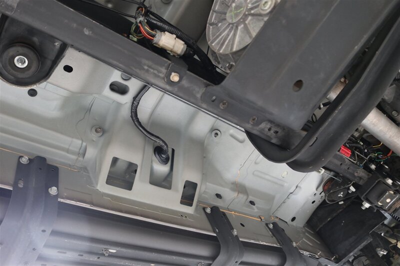 2002 Ford F-350 Super Duty Lariat 4dr Crew Cab Lariat - Photo 32 - Portland, OR 97230