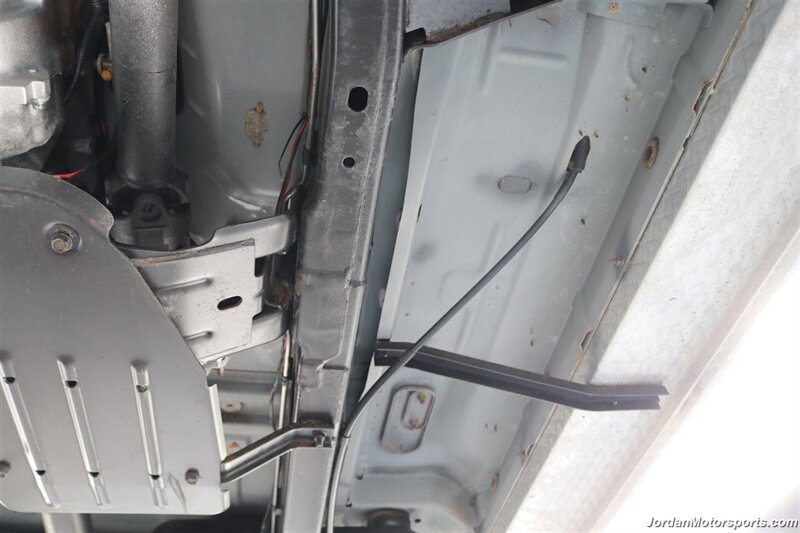 1998 Dodge Ram 3500 Laramie SLT  1-OWNER* 100% RUST FREE* 12-VALVE CUMMINS 5.9L* 5-SPEED MANUAL* NEW 10-PLY FALKEN A/T 4W TIRES* LARAMIE LEATHER* SPRAY IN BED LINER* ALL BOOKS & 3-KEYS* COLLECTOR GRADE & DREAM - Photo 27 - Portland, OR 97230