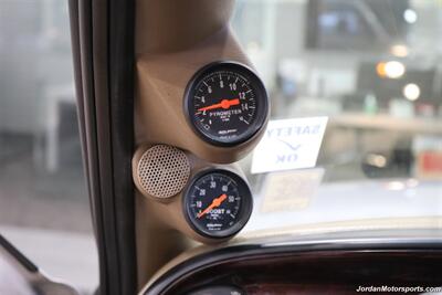 1998 Dodge Ram 3500 Laramie SLT  1-OWNER* 100% RUST FREE* 12-VALVE CUMMINS 5.9L* 5-SPEED MANUAL* NEW 10-PLY FALKEN A/T 4W TIRES* LARAMIE LEATHER* SPRAY IN BED LINER* ALL BOOKS & 3-KEYS* COLLECTOR GRADE & DREAM - Photo 92 - Portland, OR 97230